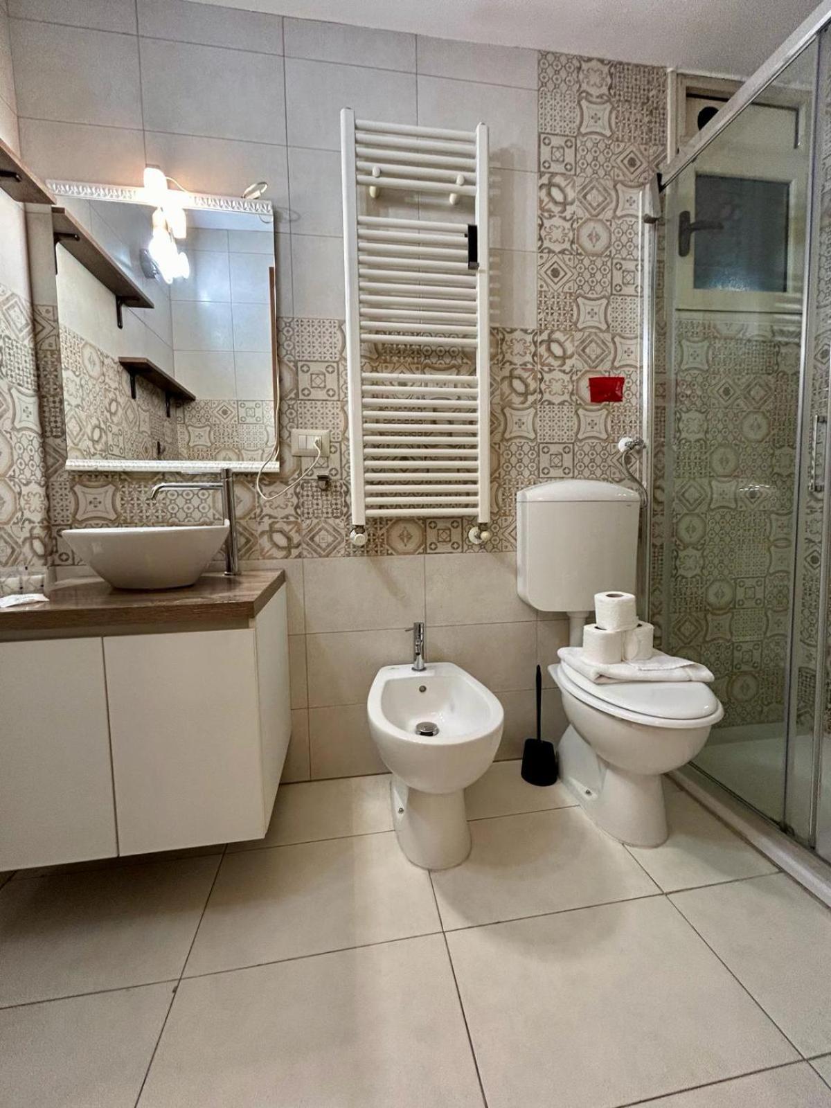 Kibilu - Via Tolmezzo - Ospedale San Raffaele - Stazione Di Lambrate Daire Milano Dış mekan fotoğraf